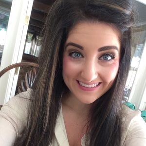 Meet your Posher, Alysonalyson